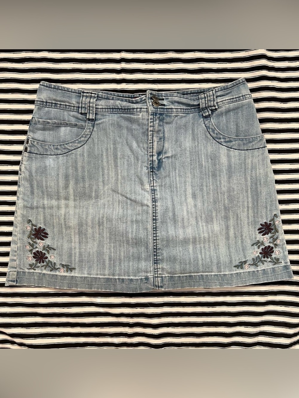 Light Wash Denim Skirt with Floral Embroidery - Women